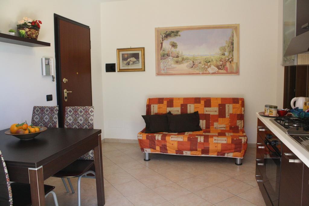 La Dimora Di Paola Apartment Lecce Cameră foto