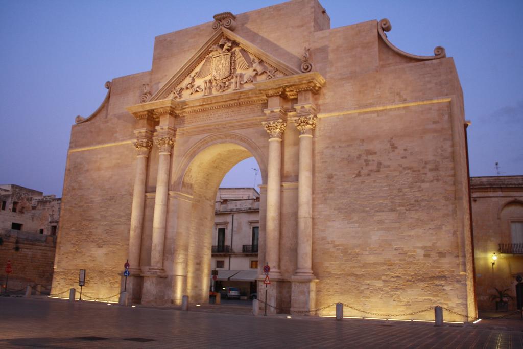 La Dimora Di Paola Apartment Lecce Exterior foto