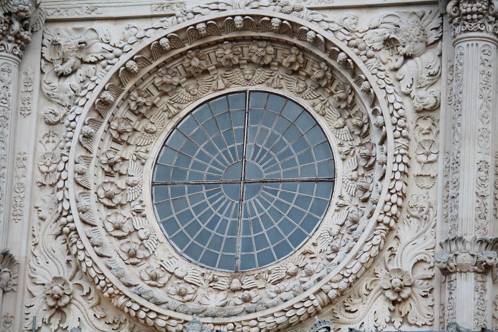 La Dimora Di Paola Apartment Lecce Cameră foto